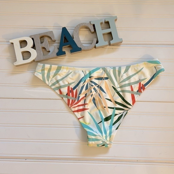 CUPSHE Floral Print Bikini Bottoms | SIZE L - Picture 2 of 6